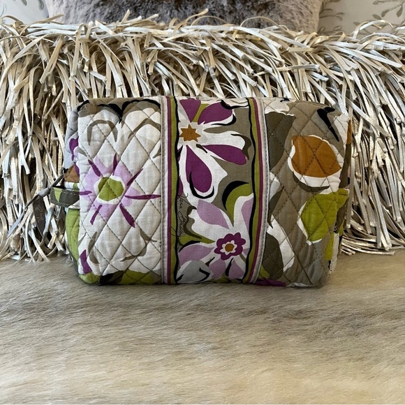 Vera Bradley Handbags - VERA BRADLEY Watercolor 2012 Large Plastic Lined Travel Cosmetic Case Lavender